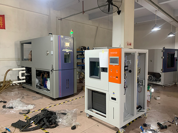 恒溫恒濕試驗(yàn)箱生產(chǎn)車(chē)間